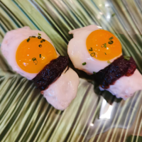 HUEVO DE CODORNIZ CON TRUFA